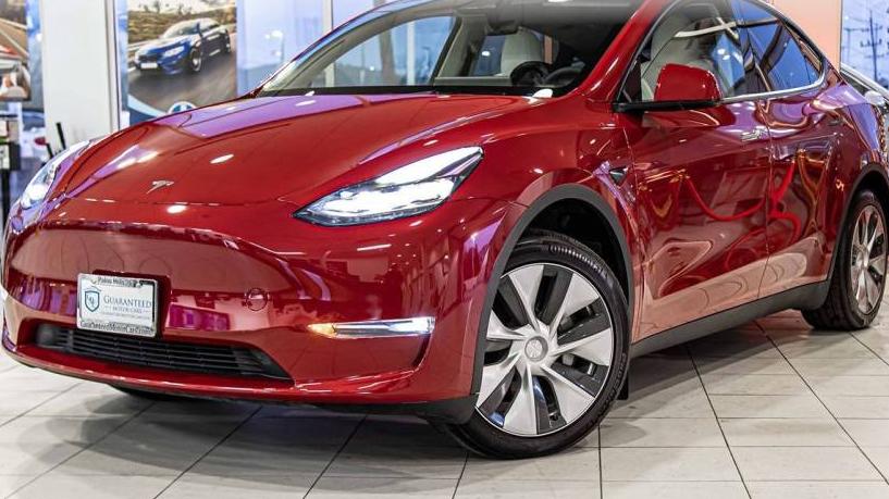 TESLA MODEL Y 2023 7SAYGDED2PF960551 image